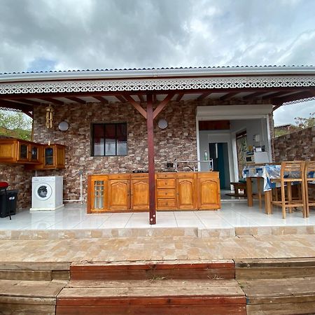 Bungalows Mathilde-Non Fumeur Bouillante Luaran gambar